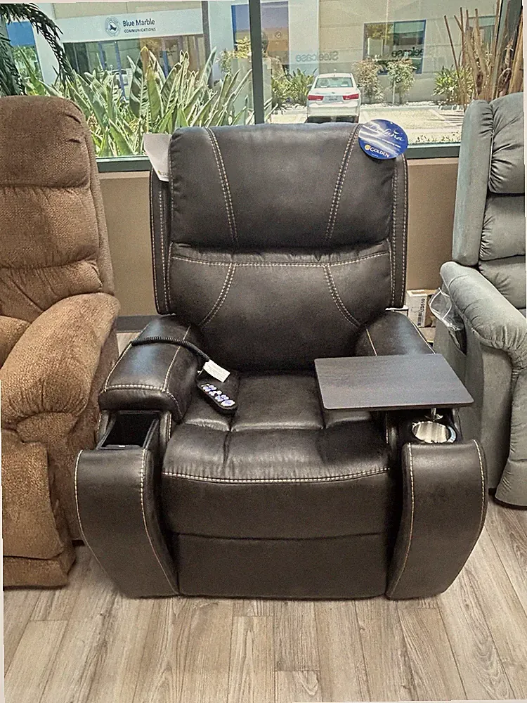 Golden Technologies Titan With Twilight Lift Chair